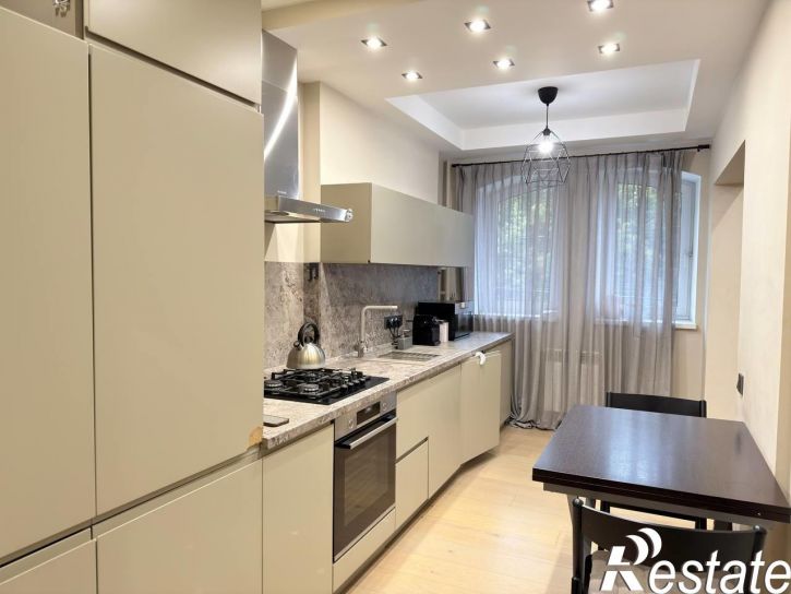 2-комн квартира Льва Толстого улица, 85