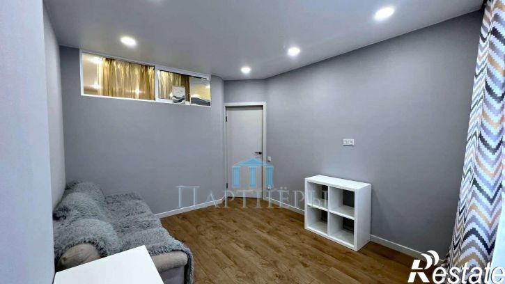 2-комн квартира Луначарского улица, 5