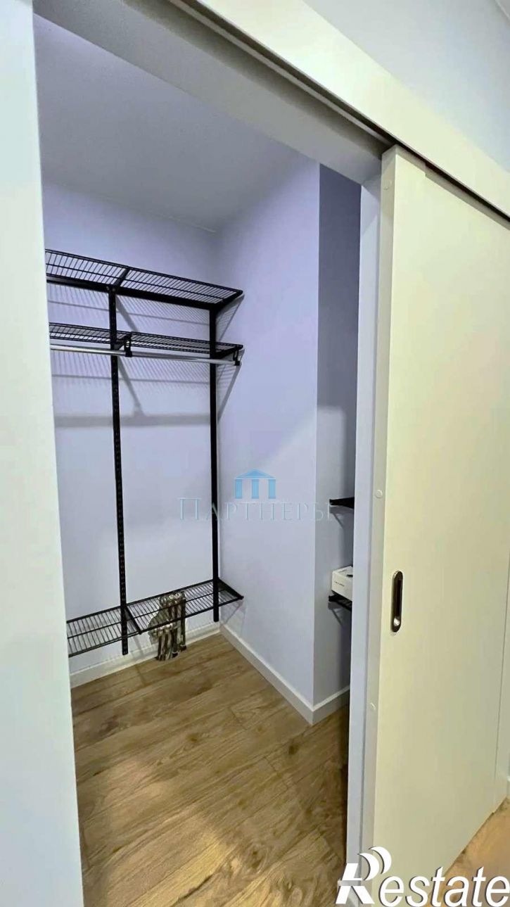 2-комн квартира Луначарского улица, 5