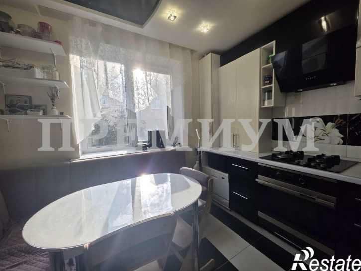 1-комн квартира Виталия Жалнина улица, 12