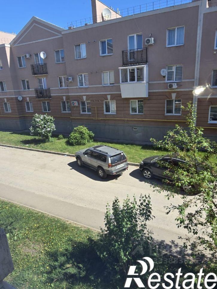 2-комн квартира улица Евгения Золотухина, 17,  д. 17