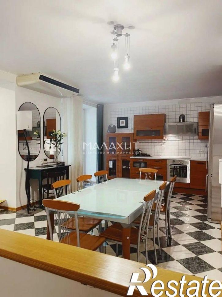 3-комн квартира Садовая улица, 218,  д. 218