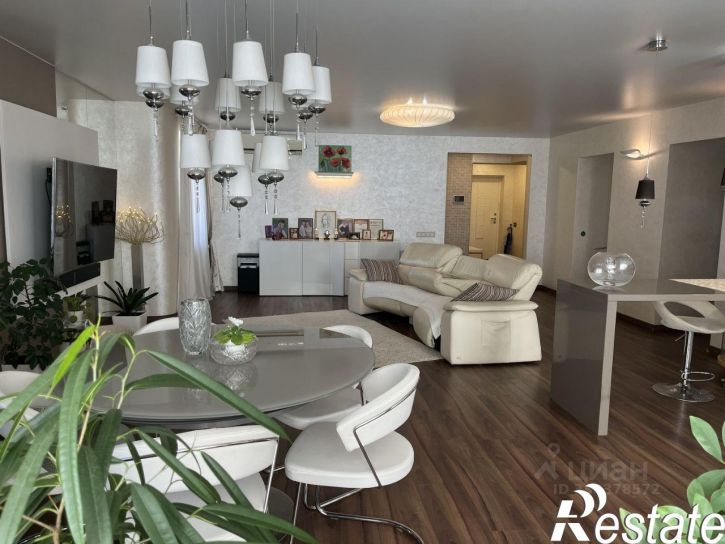 3-комн квартира проспект Карла Маркса, 17,  д. 17