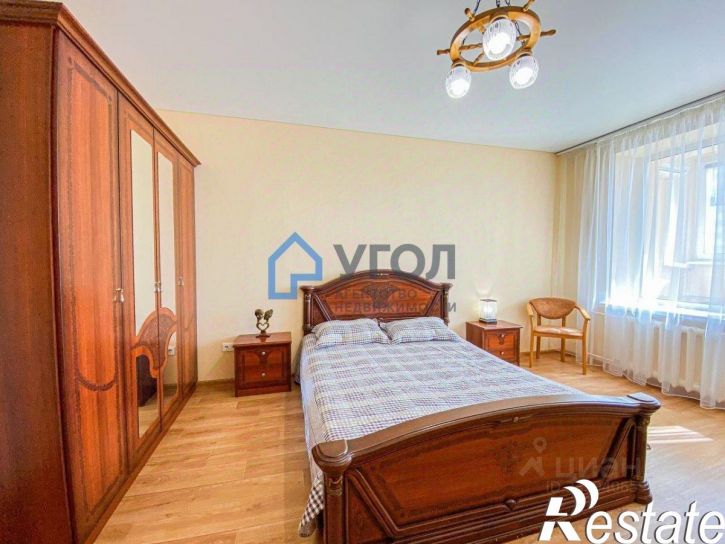 1-комн квартира улица Буянова, 100,  д. 100