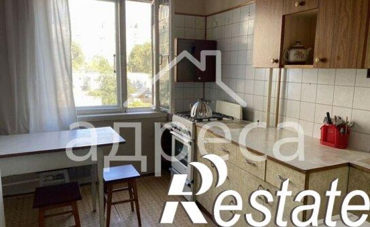 3-комн квартира Клиническая улица, 32,  д. 32