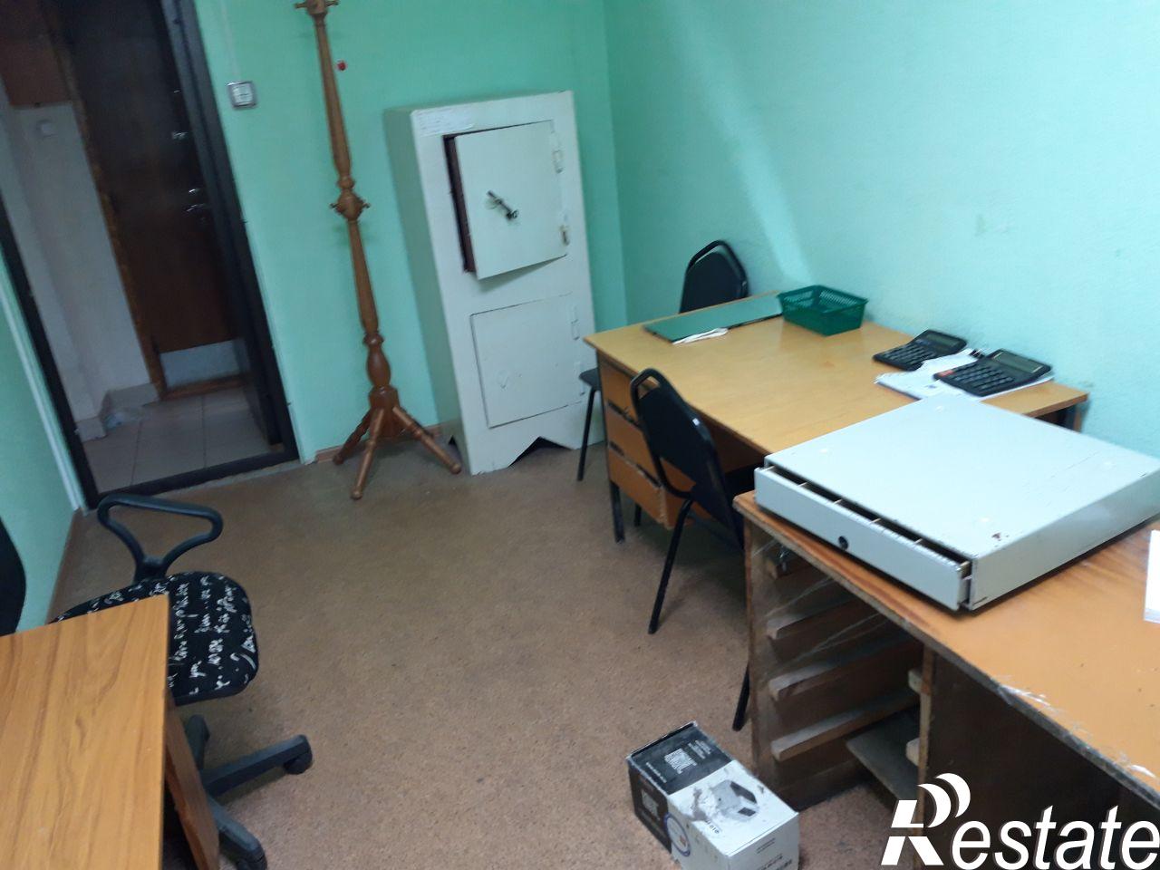 Сдать офис, помещение под офис за 6 500 рублей на Кирова проспект, д.246
