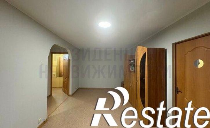2-комн квартира Революционная улица, 54,  д. 54