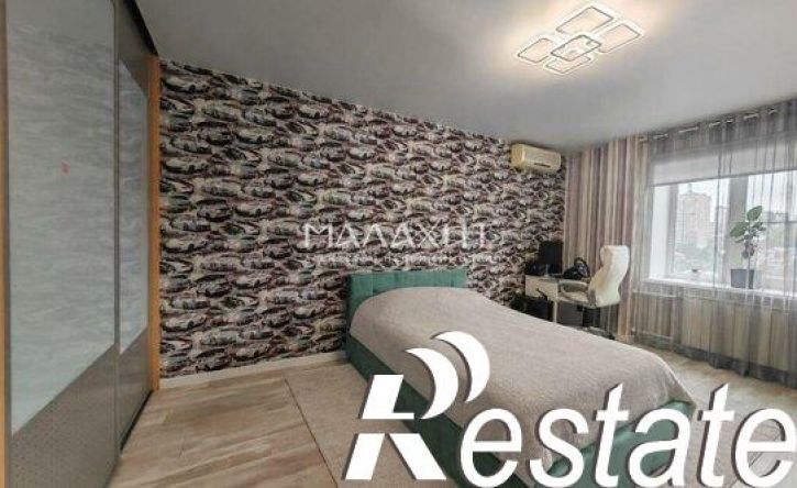 4-комн квартира Конноармейская улица, 17,  д. 17