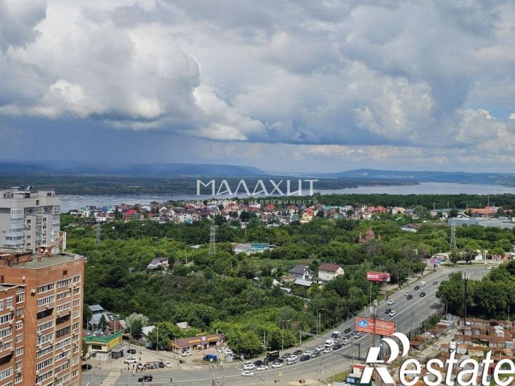 3-комн квартира Революционная улица, 4,  д. 4