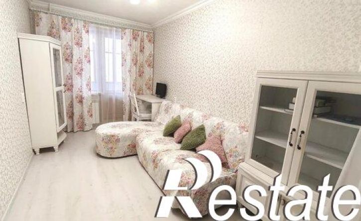 4-комн квартира улица Челюскинцев, 10,  д. 10