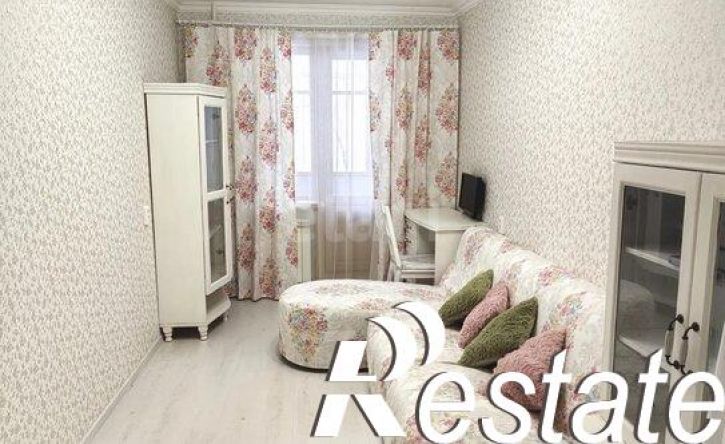 4-комн квартира улица Челюскинцев, 10,  д. 10