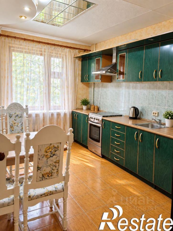 2-комн квартира переулок Карякина, 1,  д. 1