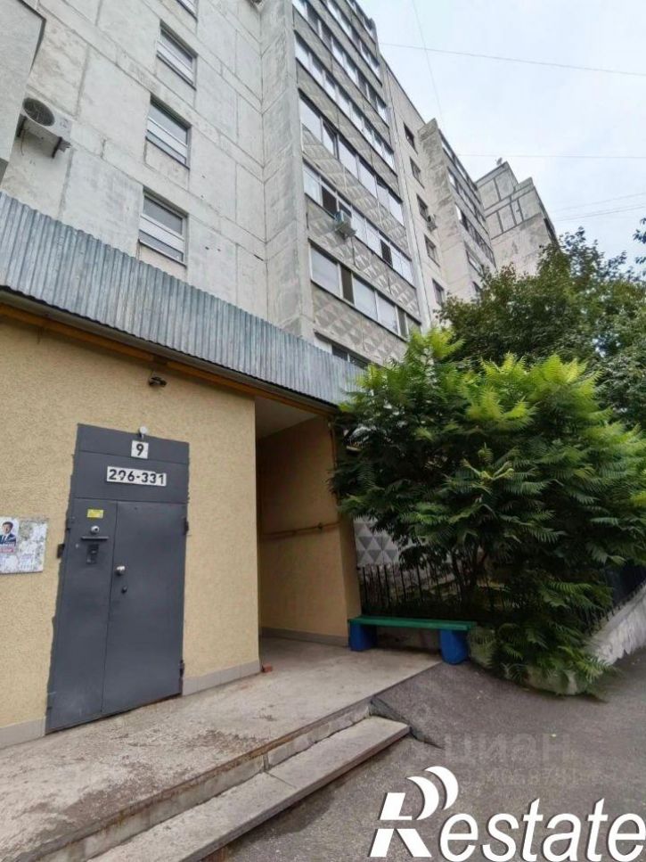 2-комн квартира переулок Карякина, 1,  д. 1