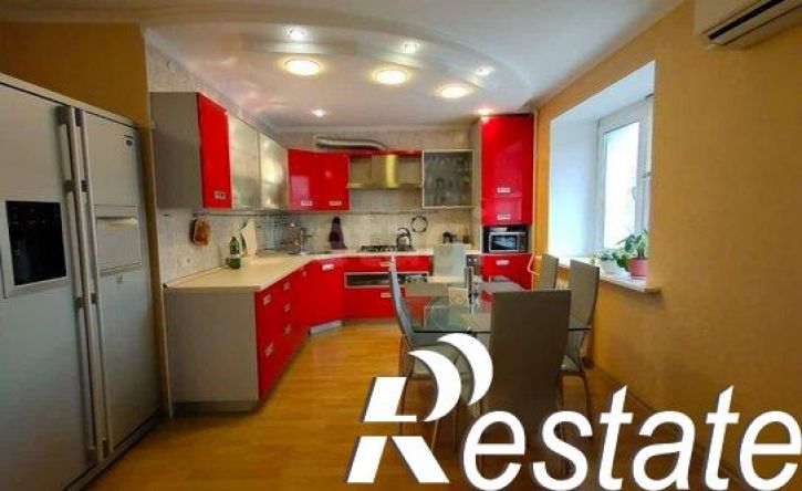 3-комн квартира улица Стара-Загора, 52,  д. 52