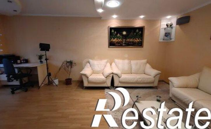 3-комн квартира улица Стара-Загора, 52,  д. 52