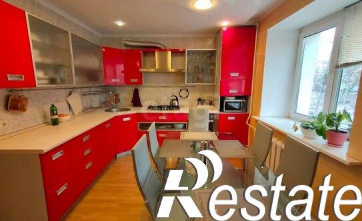 3-комн квартира улица Стара-Загора, 52,  д. 52