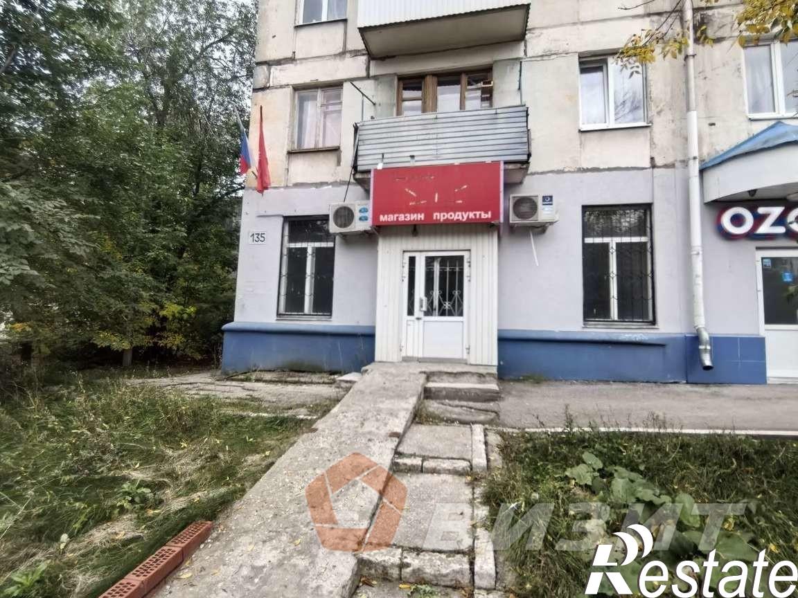 Сдать торговое помещение за 70 000 рублей на Гагарина улица, 135