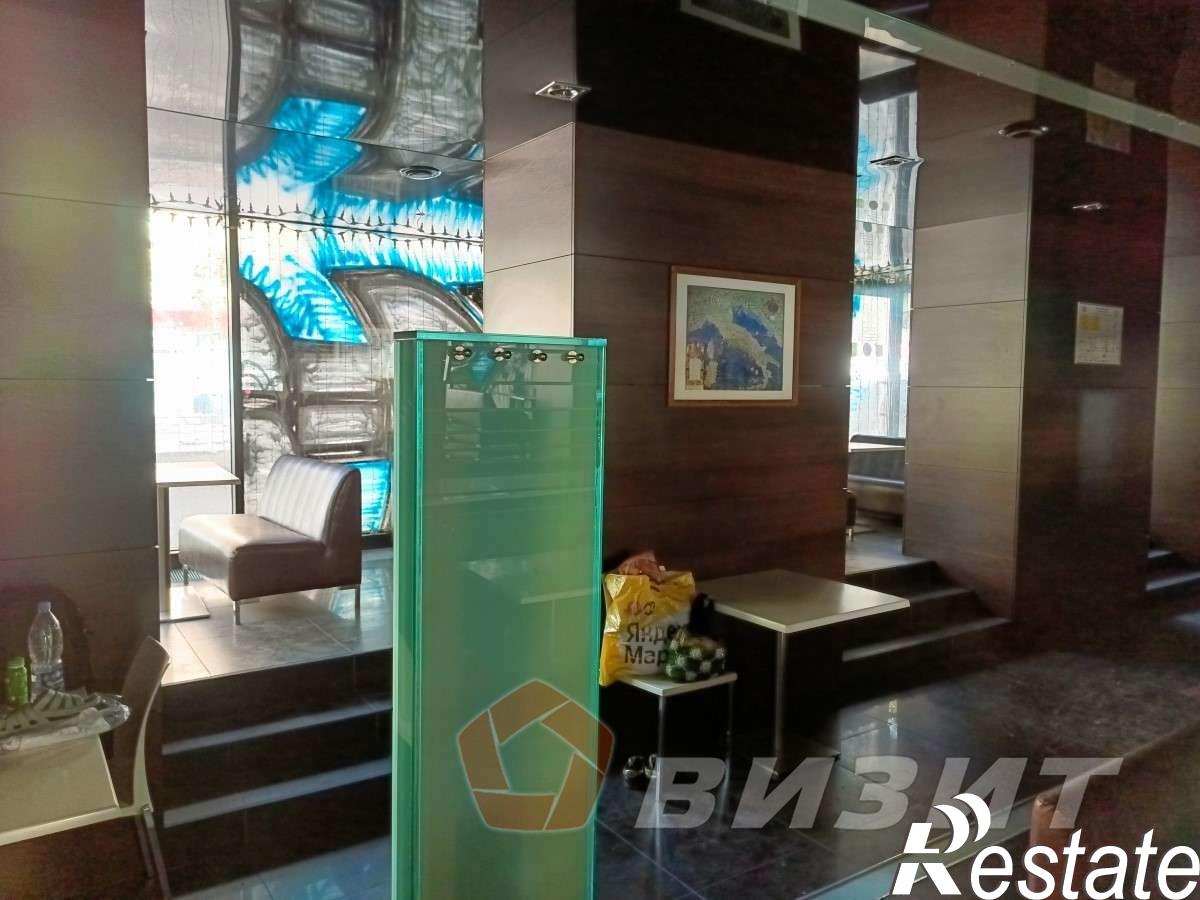 Сдать торговое помещение за 250 000 рублей на Гая улица, 37