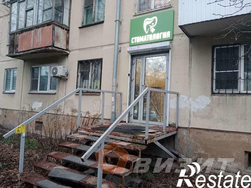 Сдать торговое помещение за 50 000 рублей на Мориса Тореза улица, 48