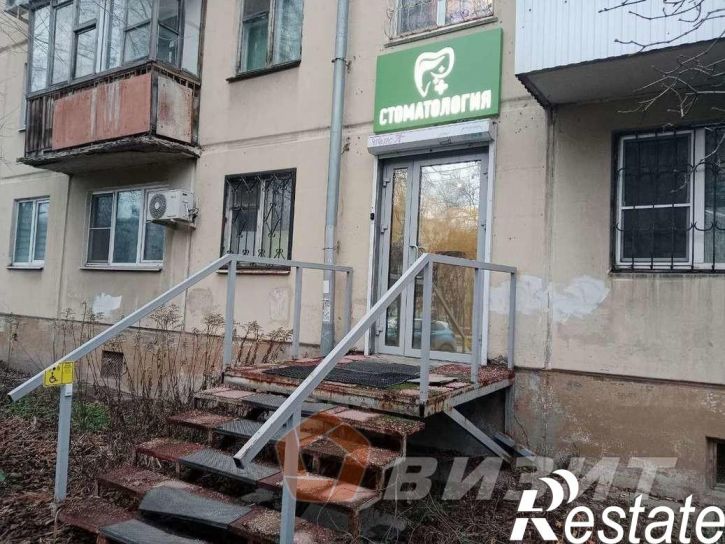 Торговое помещение Мориса Тореза улица, 48