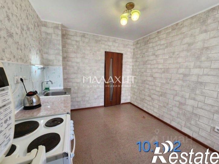 2-комн квартира Парниковая улица, 36,  д. 36