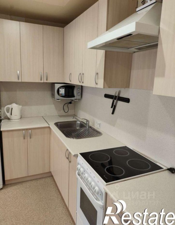 2-комн квартира улица Дзержинского, 13,  д. 13