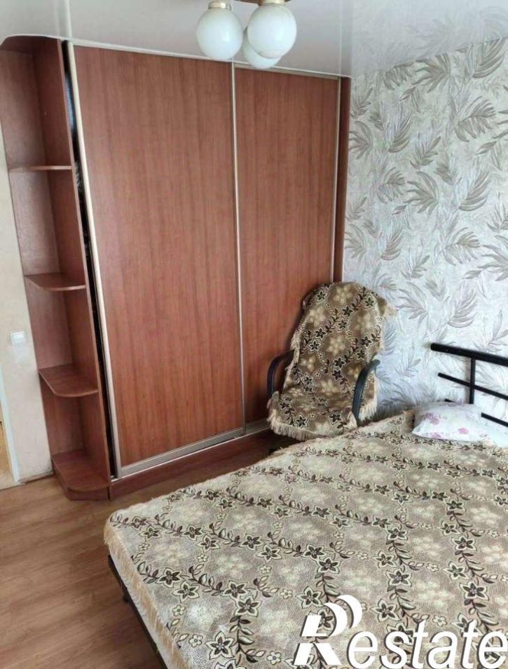 2-комн квартира улица Дзержинского, 13,  д. 13
