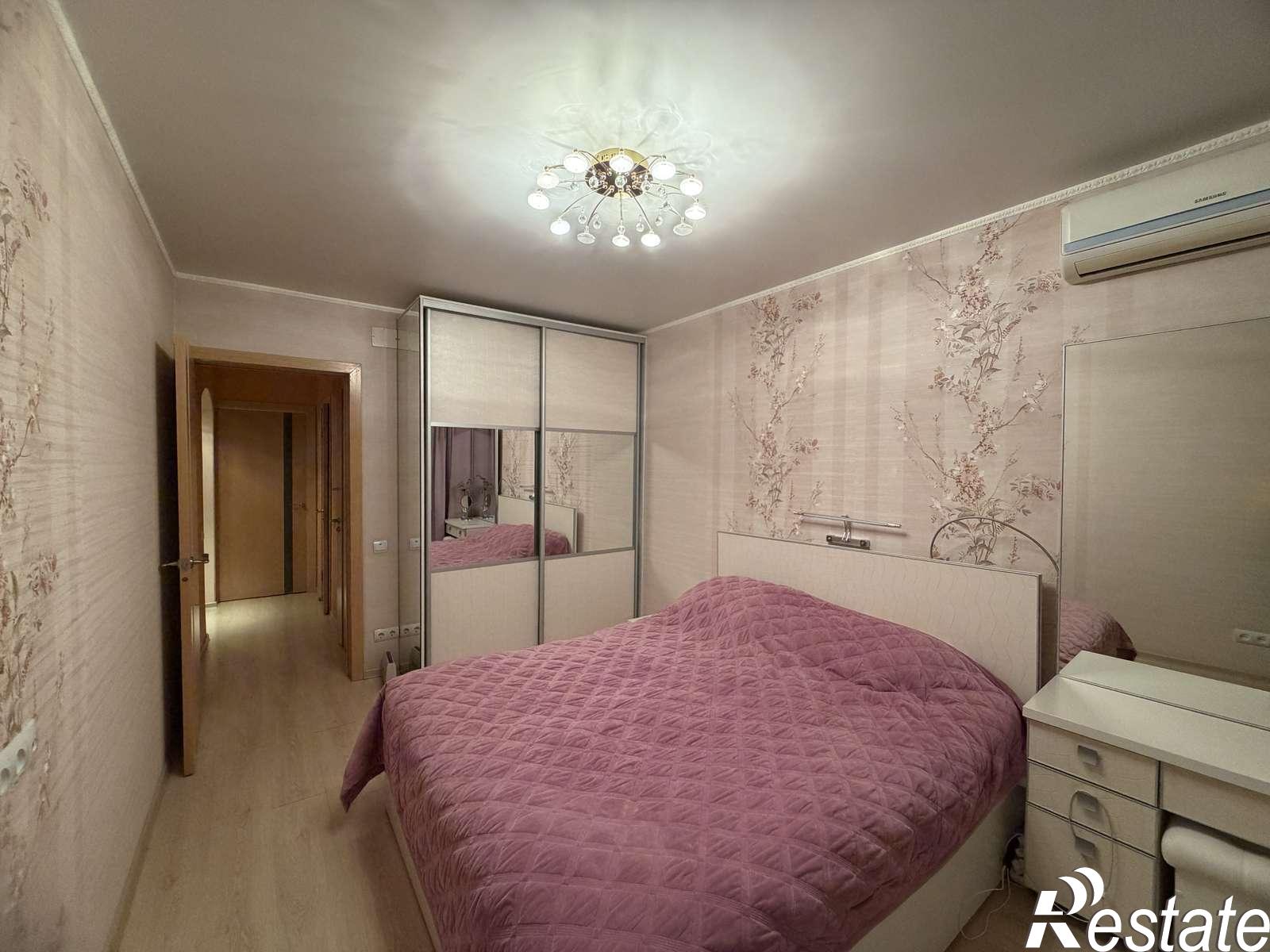 Купить квартиру за 15 000 000 рублей на Аминева улица, 6