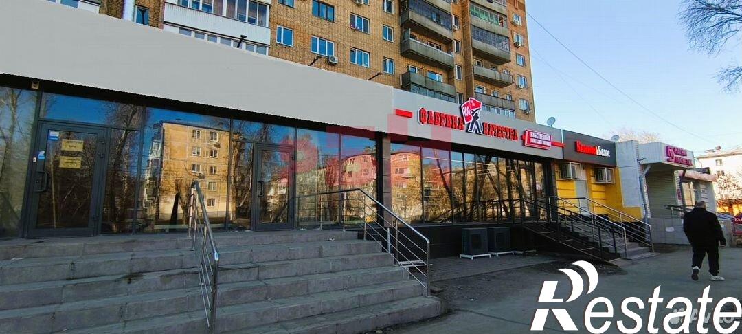 Сдать торговое помещение за 135 000 рублей на улица Мориса Тореза, 13А