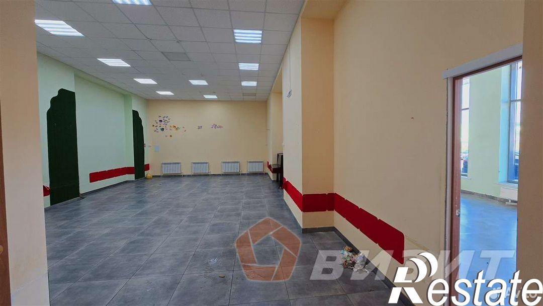 Сдать торговое помещение за 256 000 рублей на мкр-н Крутые Ключи, 46