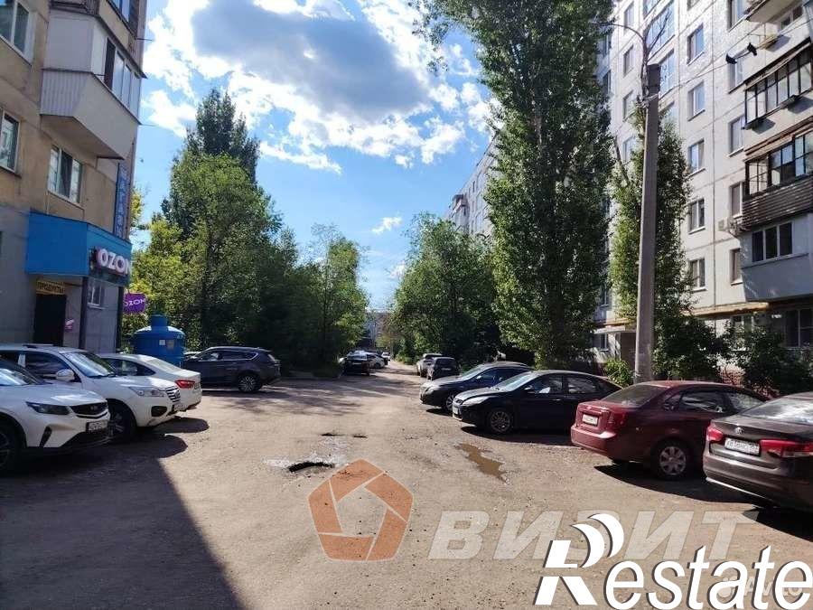 Купить торговое помещение за 9 300 000 рублей на Пугачёвский тракт, 57