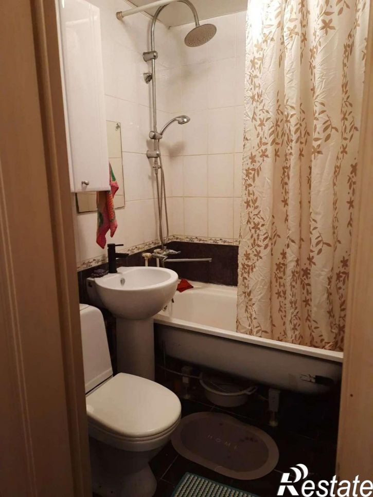 2-комн квартира Балаковская улица, 28