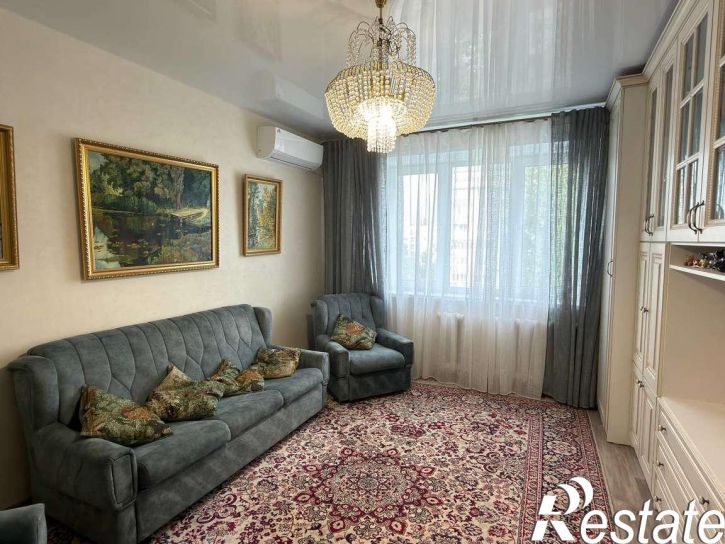4-комн квартира Стара-Загора улица, 90