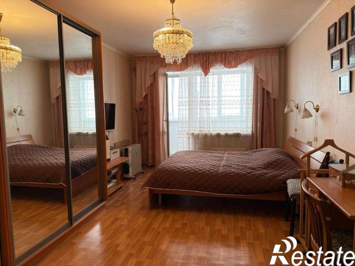 4-комн квартира Стара-Загора улица, 90