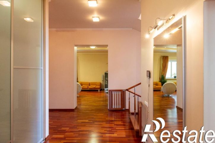 Коттедж/дом поселок Озерки, 191