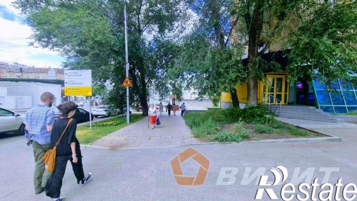 Торговое помещение Полевая улица, 72