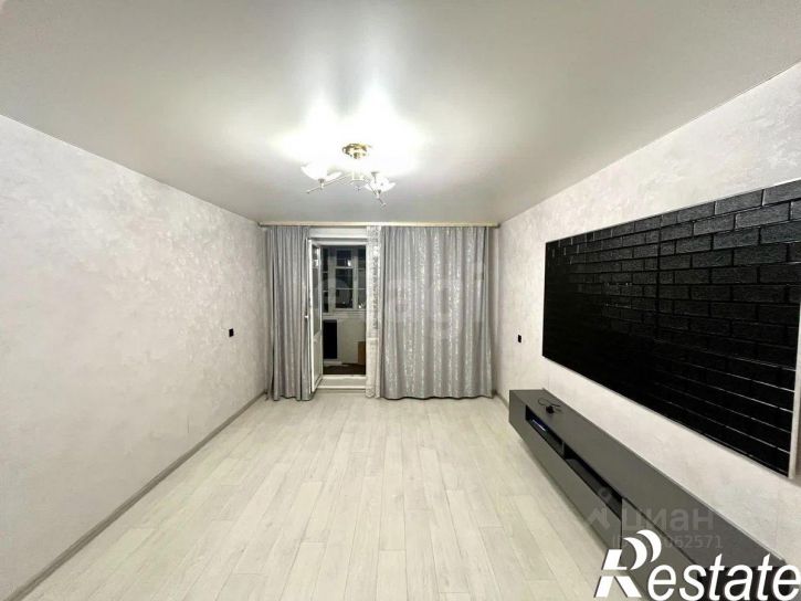 2-комн квартира улица Стара-Загора, 285,  д. 285