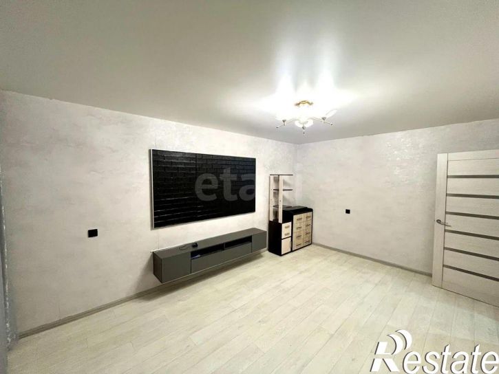 2-комн квартира улица Стара-Загора, 285,  д. 285