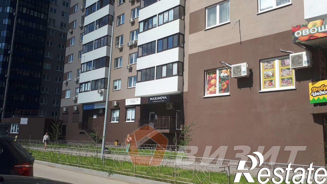 Сдать торговое помещение за 55 000 рублей на проспект Карла Маркса, 196