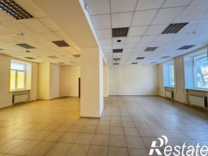 Торговое помещение Путейская улица, 28,  д. 28