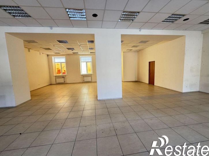Торговое помещение Путейская улица, 28,  д. 28