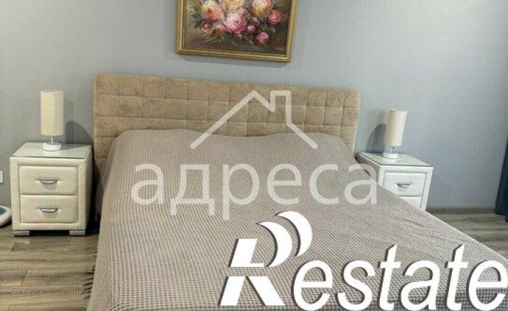 3-комн квартира улица Братьев Коростелёвых, 81,  д. 81