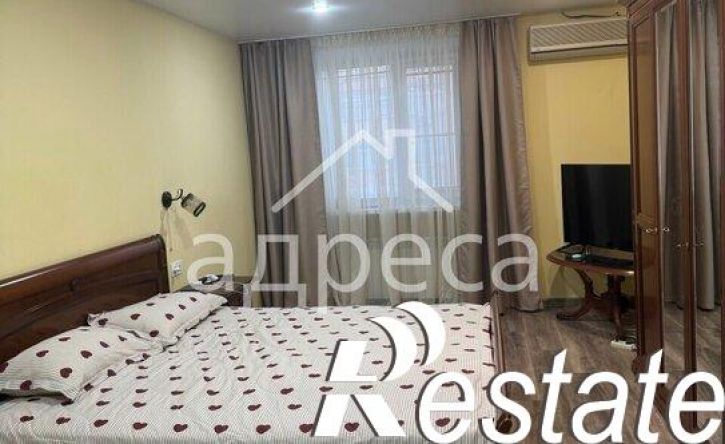 3-комн квартира улица Братьев Коростелёвых, 81,  д. 81
