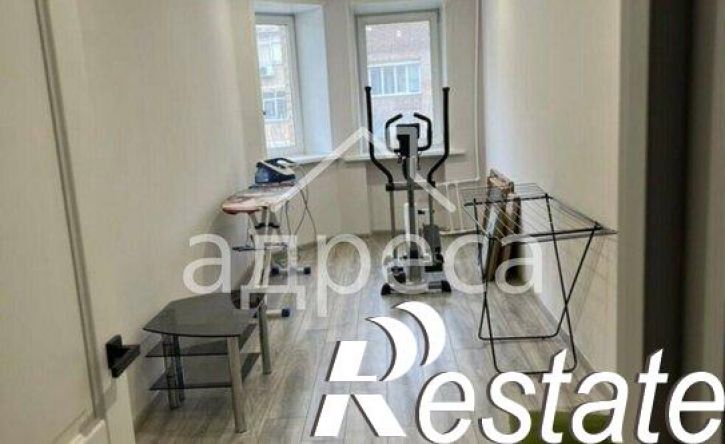 3-комн квартира улица Братьев Коростелёвых, 81,  д. 81