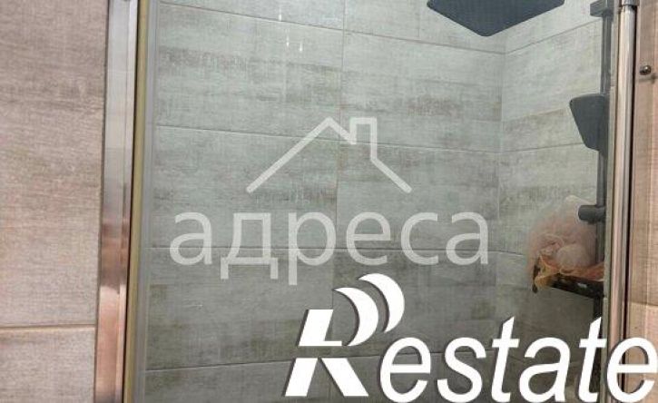 3-комн квартира улица Братьев Коростелёвых, 81,  д. 81