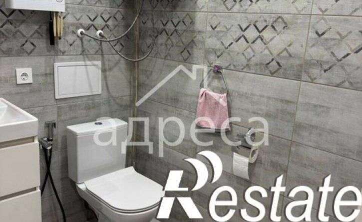 3-комн квартира улица Братьев Коростелёвых, 81,  д. 81