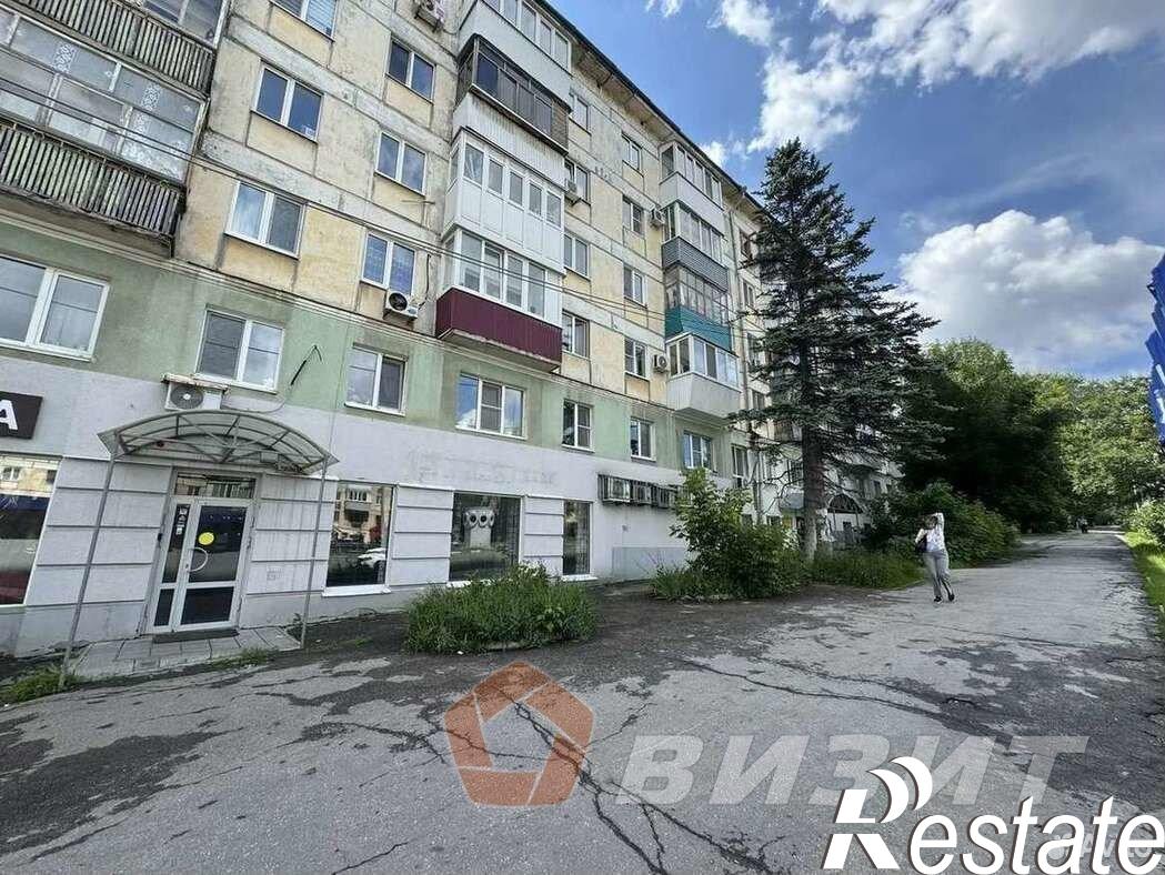 Сдать торговое помещение за 198 000 рублей на улица Гагарина, 95