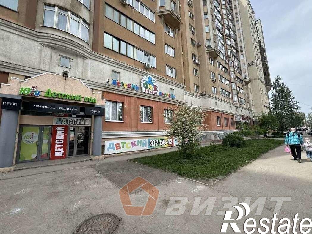 Сдать торговое помещение за 60 000 рублей на улица Стара-Загора, 48