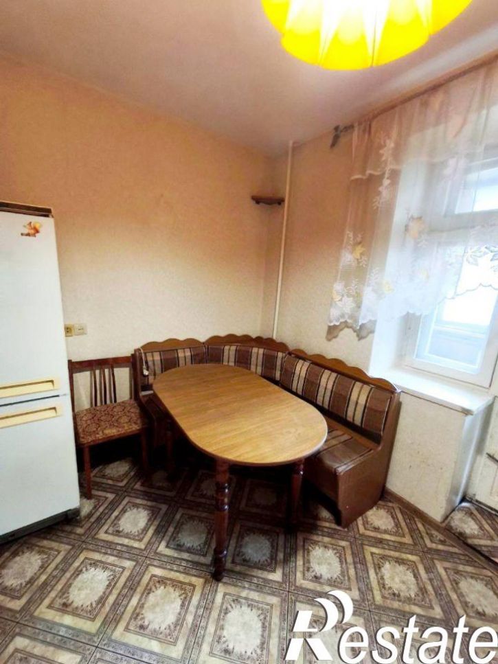 2-комн квартира Среднесадовая улица, 64,  д. 64