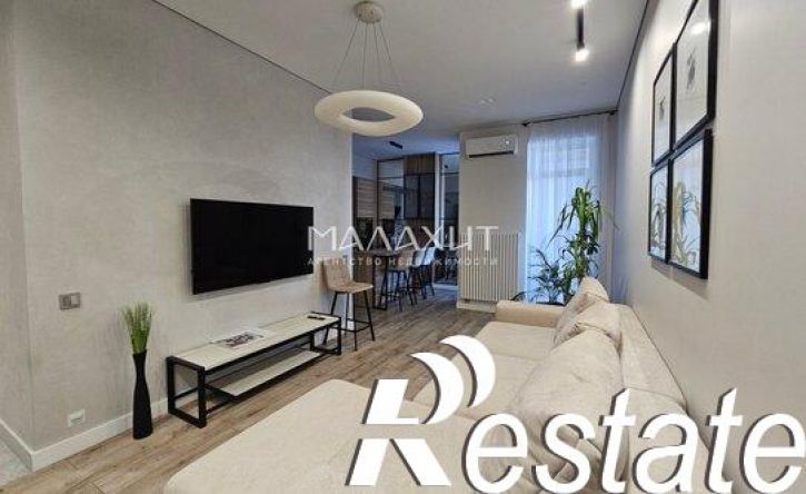4-комн квартира улица Водников, 33,  д. 33
